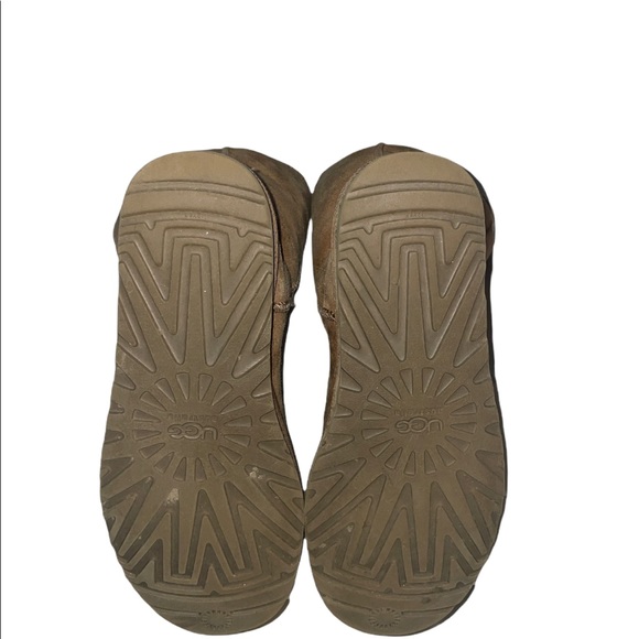 UGG chestnut ankle boot - Picture 3 of 3